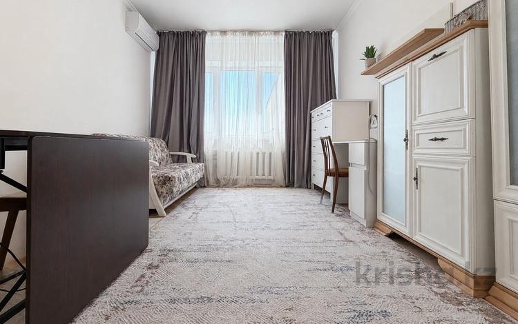 3-комнатная квартира · 71 м², мкр Орбита-4 15 за 53 млн ₸ в Алматы, Бостандыкский р-н — фото 2