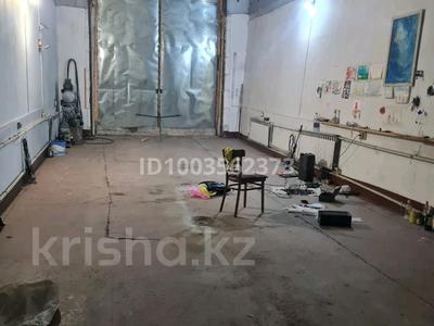 Жер үй мен саяжайлар в Абай обл.: Жеке үй · 3 бөлме · 100 м² · 18 сот., Заливная 42 — Таймас, бағасы: 20 млн 〒 Жеке үй · 3 бөлме · 100 м² · 18 сот., Заливная 42 — Таймас, бағасы: 20 млн 〒 в Семее