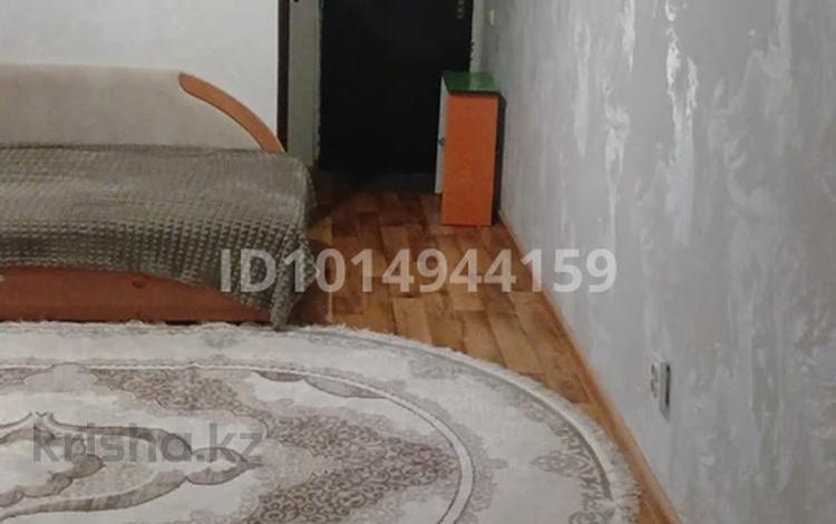 1-комнатная квартира · 25 м² · 5/10 этаж, мкр Аксай-3А 90 — Толе би-Момышулы за 180 000 ₸ в Алматы, Ауэзовский р-н — фото 2