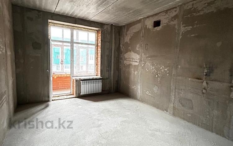 2-бөлмелі пәтер · 80 м² · 1/5 қабат, ул. Рахимжана Кошкарбаева 60А, бағасы: 36.5 млн ₸ в Кокшетау — фото 2