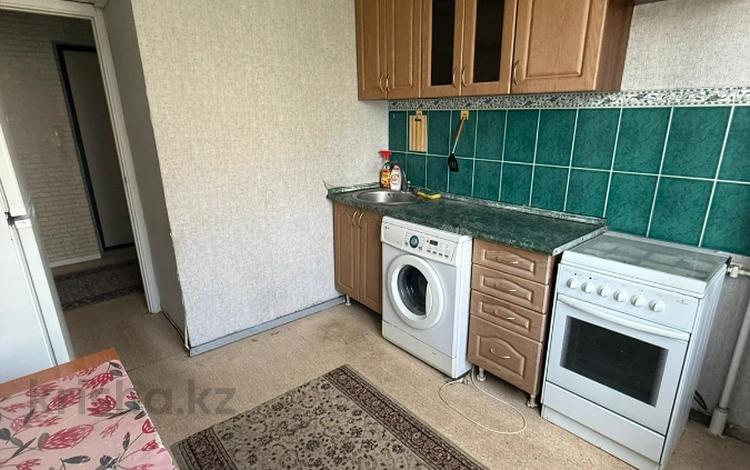 1-комнатная квартира · 40 м² · 5/9 этаж, мкр Аксай-4 12 за 28 млн ₸ в Алматы, Ауэзовский р-н — фото 9
