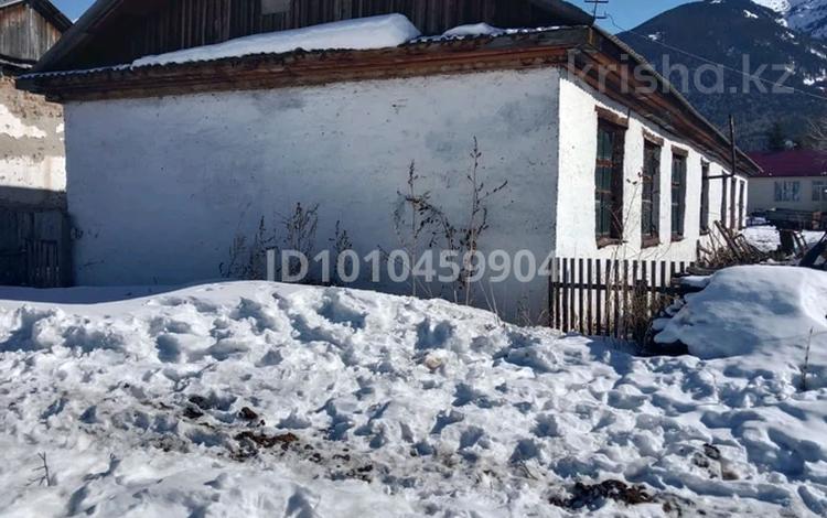 Отдельный дом · 7 комнат · 192 м² · 27 сот., О.Бокей 5а за 70 млн 〒 в  — фото 2