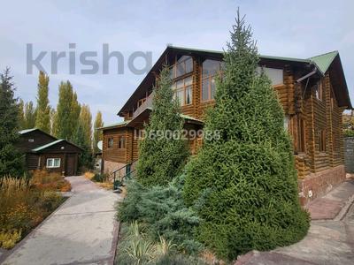 Дом · 7 комнат · 350 м², Мичурина 36А за 160 000 〒 в 