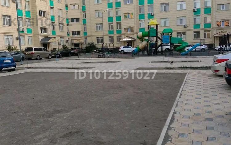 3-бөлмелі пәтер · 93 м² · 3/5 қабат, мкр Самал, мкрн Самал 15, бағасы: 35 млн ₸ в Атырау — фото 2