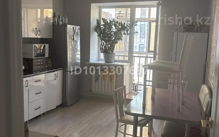 3-бөлмелі пәтер · 99 м² · 5/10 қабат, Ахмет Байтурсынулы 43, 43/2, 43/3, 43/4, блок 1, бағасы: ~ 50 млн ₸ в Астане, Алматы р-н — фото 2