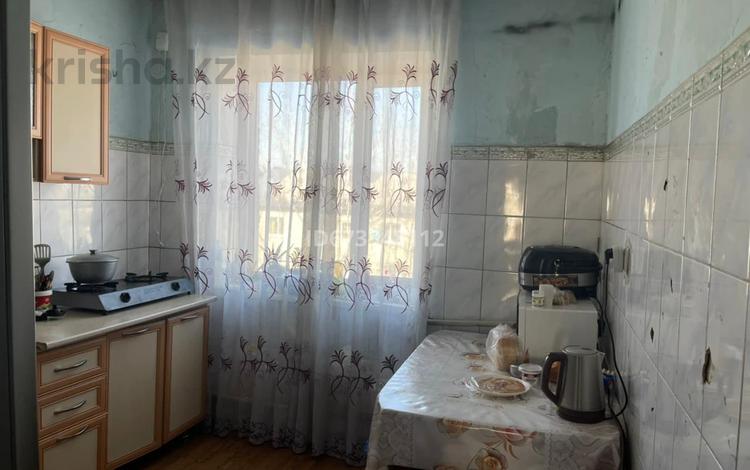 4-комнатная квартира · 80 м² · 4/4 этаж, Менделеева 22 — Қарасай Батыра, салон красоты Mango за 23.5 млн 〒 в Талгаре — фото 2