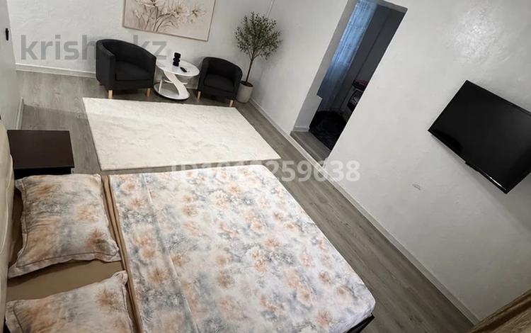 1-бөлмелі пәтер · 44 м² · 2/5 қабат, 8-шағынаудан 58, бағасы: 12 000 ₸ в Шымкенте, Туран р-н — фото 2