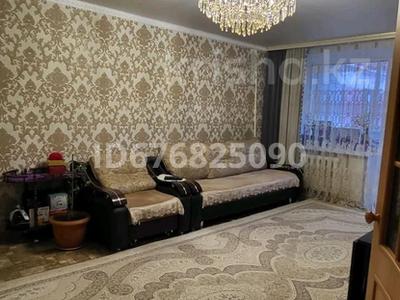4-комнатная квартира · 73 м² · 1/5 этаж, 7-й мкр 25 за 45 млн ₸ в Костанае