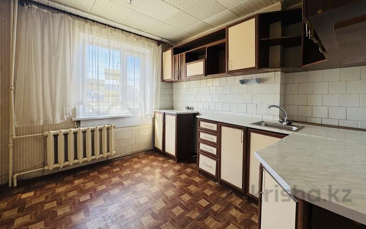 3-комнатная квартира · 68 м² · 1/5 этаж, 40лет Победы за 15 млн ₸ в Шахтинске — фото 2