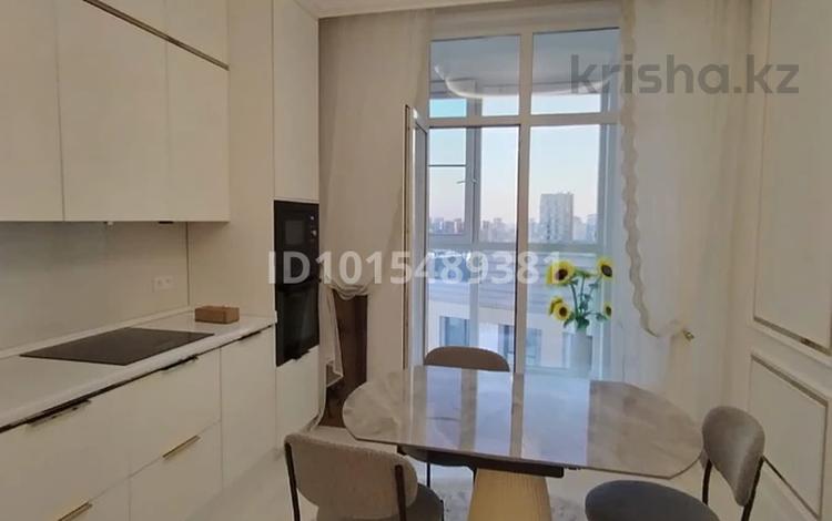 3-бөлмелі пәтер · 92 м² · 18/22 қабат, туран 39А, бағасы: 90 млн ₸ в Астане, Есильский р-н — фото 2