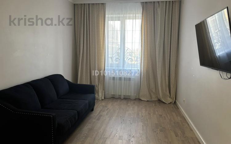 2-комнатная квартира · 65 м² · 6/6 этаж, Алихан Бокейхан 27/2 за 350 000 ₸ в Астане, Есильский р-н — фото 2