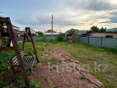 Дом · 3 комнаты · 200 м², Абылайхана, 70 за 90 000 〒 в Бурабае