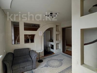 Дом · 3 комнаты · 200 м², Абылайхана, 70 за 90 000 〒 в Бурабае