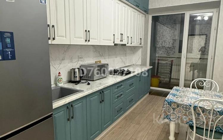 2-бөлмелі пәтер · 90 м² · 2/5 қабат, мкр. Алтын орда, Проспект Тәуелсіздік 5, бағасы: 16 000 ₸ в Актобе — фото 6