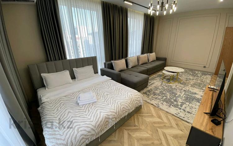 2-бөлмелі пәтер · 90 м² · 12/18 қабат, Розыбакиева 320, бағасы: 45 000 ₸ в Алматы, Бостандыкский р-н — фото 15
