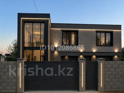 Отдельный дом · 7 комнат · 300 м² · 18 сот., Мкр. Шахтёрский 1 за 23 млн ₸ в Караганде
