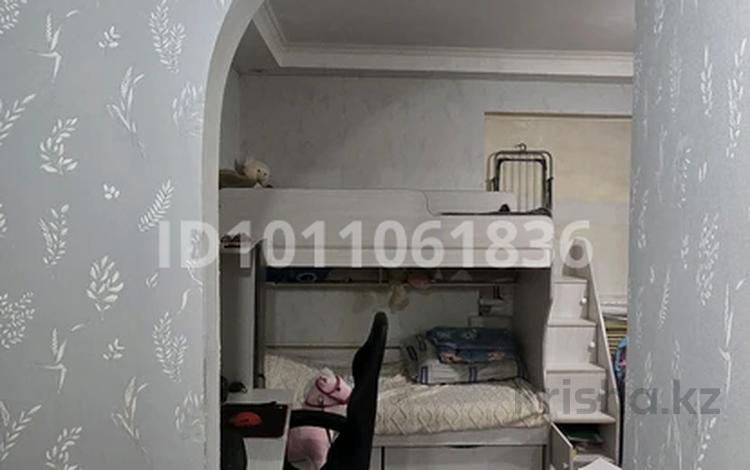 1-бөлмелі пәтер · 30 м² · 1/5 қабат, Пришахтинск, Пришахтинск, Зелинского 28/1 — Автостанция 21мкр, Супермаркет Южный, бағасы: 10.5 млн ₸ в Караганде, Алихана Бокейханова р-н — фото 2