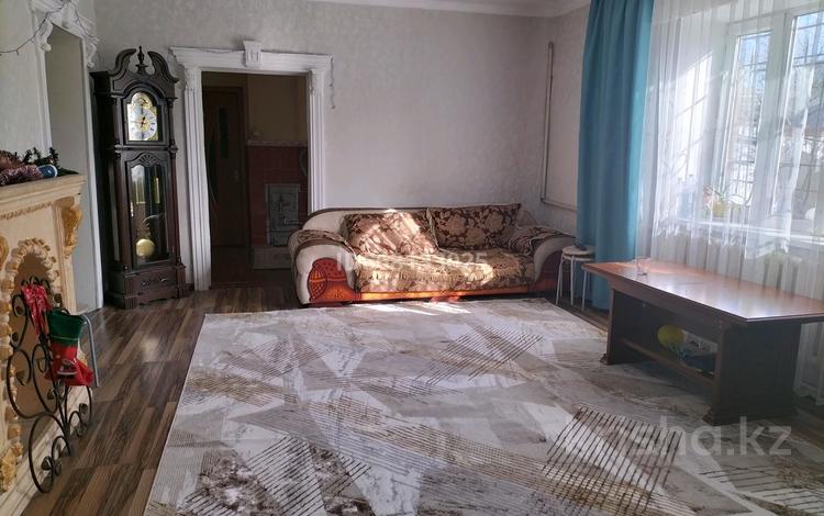 Отдельный дом • 5 комнат • 120 м² • 6.4 сот., улица Желтоксан — Ташкентская за 32 млн 〒 в Таразе — фото 11