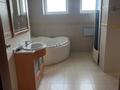 3-бөлмелі пәтер · 139 м² · 17/36 қабат, Кабанбай батыра 11, бағасы: 60 млн ₸ в Астане, Есильский р-н — фото 8