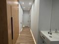 3-комнатная квартира · 83.9 м² · 4/18 этаж, Санжара Асфендиярова 6 за 500 000 ₸ в Астане, Нура р-н — фото 8