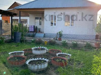 Отдельный дом · 5 комнат · 100 м² · 5 сот., Макатаева-Байтурсынова — Макатаева за 20 млн 〒 в Шамалгане