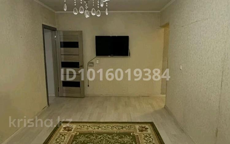 2-комнатная квартира · 48 м² · 4/4 этаж, мкр №1 53 — Находится возле рынка Сарыарка за 250 000 ₸ в Алматы, Ауэзовский р-н — фото 2