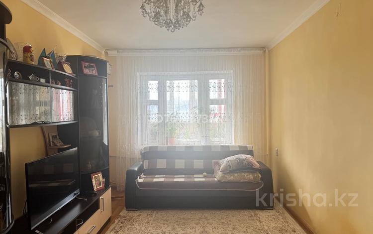 3-бөлмелі пәтер · 65 м² · 5/5 қабат, Абая 62Б — возле налогового комитета, бағасы: 14.5 млн ₸ в  — фото 2