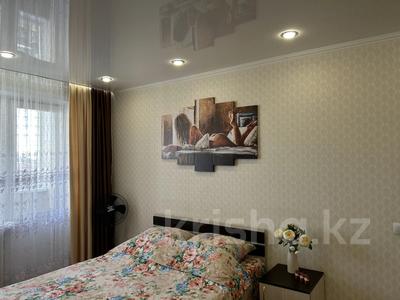 1-комнатная квартира, 35 м², 9/9 этаж посуточно, Жумабаева за 10 000 〒 в Петропавловске