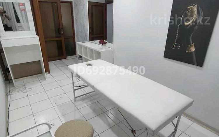 Салоны красоты, медцентры и аптеки · 70 м² за 23 млн ₸ в Павлодаре — фото 28