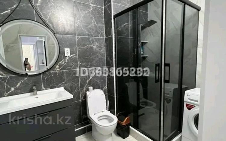 1-комнатная квартира · 55 м² · 2/8 этаж, мкр Нурсая, Абулхаир Хана 41 — Аэропорт жолында за 250 000 ₸ в Атырау — фото 6