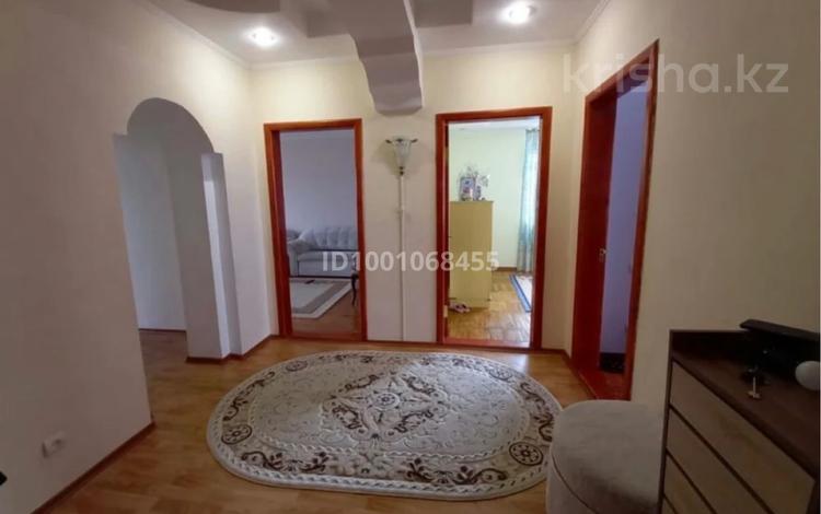3-бөлмелі пәтер · 77 м² · 5/5 қабат, Есенберлина 27, бағасы: 30 млн ₸ в Жезказгане — фото 2