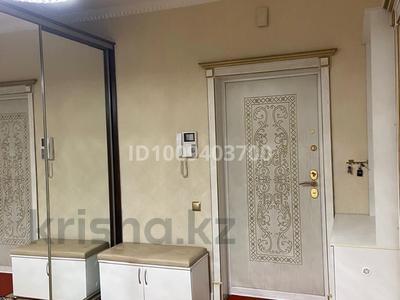 4-комнатная квартира · 180.4 м² · 25/36 этаж, Кабанбай батыра 11 за 800 000 〒 в Астане, Есильский р-н