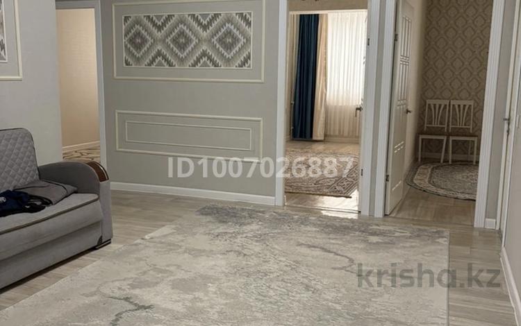 3-комнатная квартира · 110 м² · 2/6 этаж, 34-й мкр 11 за 280 000 ₸ в Актау — фото 2