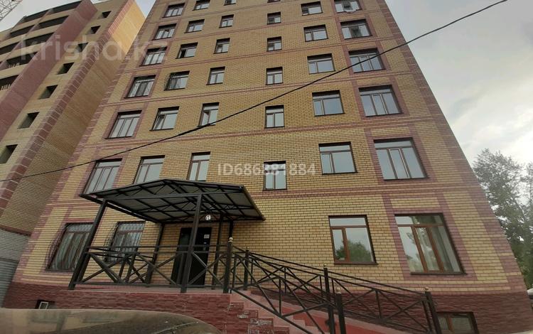 1-комнатная квартира, 45 м², 2/7 этаж, Жамакаева 167 — 72 квартал за 15 млн 〒 в Семее — фото 2