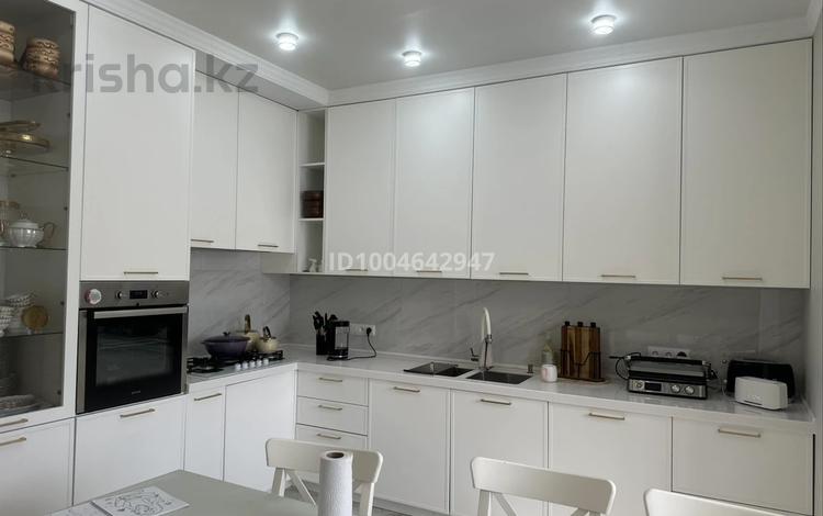 4-бөлмелі пәтер · 150 м² · 2/5 қабат, мкр. Алтын орда 48В — Мустафы Шокая, бағасы: 70 млн ₸ в Актобе — фото 16