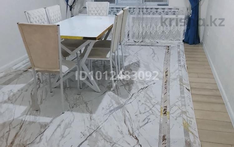 2-бөлмелі пәтер · 105 м² · 5/5 қабат, мкр Север , Север ш/а 46 дом, бағасы: 160 000 ₸ в Шымкенте, Аль-Фарабийский р-н — фото 2