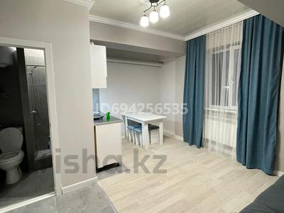 1-комнатная квартира, 33 м², 2/2 этаж помесячно, Байконырова 74 за 130 000 〒 в Алматы, Алатауский р-н