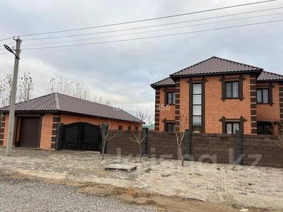 Отдельный дом · 6 комнат · 260 м² · 10 сот., мкр Жастар 2 7 за 77 млн 〒 в Актобе, жилой массив Жанаконыс
