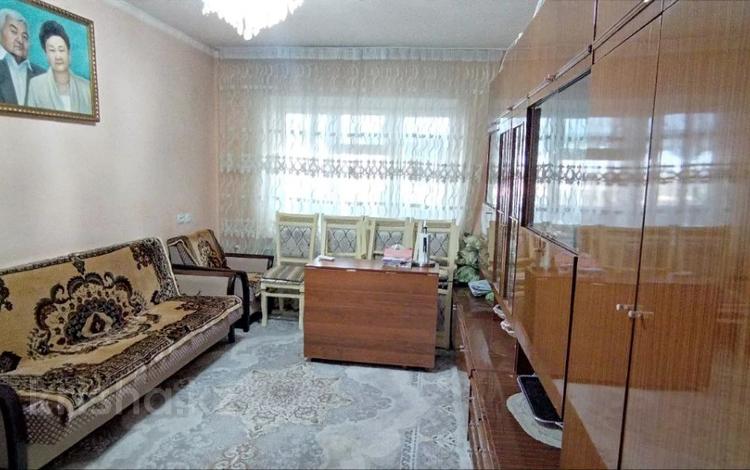 4-комнатная квартира · 80 м² · 5/5 этаж, Абая 157 за 23 млн ₸ в Таразе — фото 9