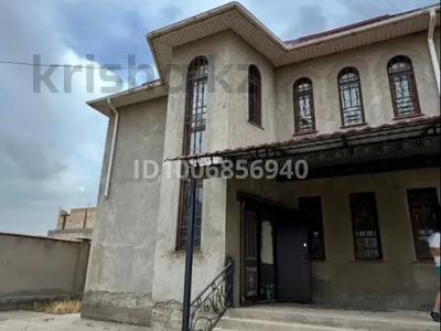 Отдельный дом · 6 комнат · 300 м² · 10000 сот., мкр Туран 591 за 70 млн 〒 в Шымкенте, Каратауский р-н