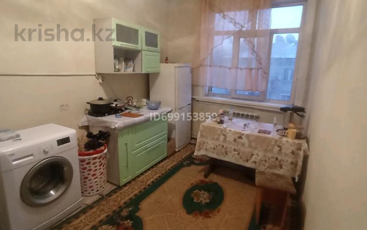 2-комнатная квартира · 21 м² · 2/2 этаж, 1набережная 8 — Раион пристан за 70 000 ₸ в Семее — фото 2