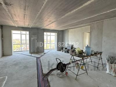 3-бөлмелі пәтер · 99 м² · 8/10 қабат, Курмангазы 98 — ТД Кристалл, бағасы: 37 млн ₸ в Уральске, мкр Школьник