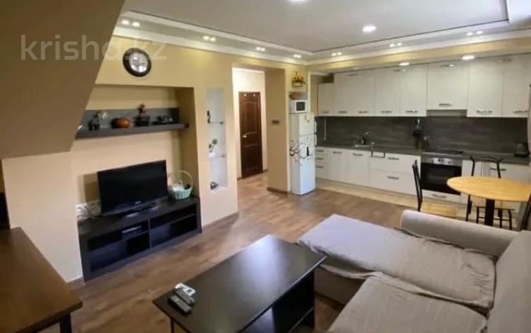 Отдельный дом · 2 комнаты · 90 м², Алии Молдагуловой 175б за 260 000 ₸ в Атырау — фото 7