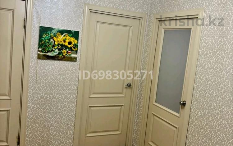 4-бөлмелі пәтер · 100 м² · 1/5 қабат, 3 мкр 8 — Торговый центр Авангард, бағасы: 300 000 〒 в Атырау, мкр Авангард-3 — фото 2