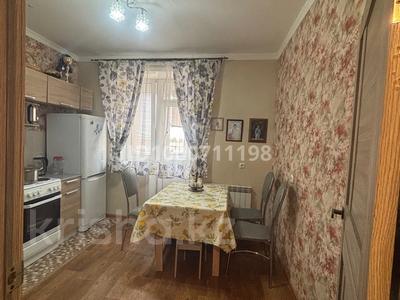 Продажа квартир в Акмолинской обл.: 1-комнатная квартира · 36 м² · 3/5 этаж, Республики 3 за 14 млн 〒 1-комнатная квартира · 36 м² · 3/5 этаж, Республики 3 за 14 млн 〒 в Косшы