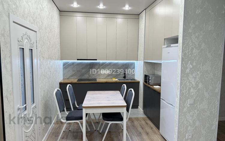 2-бөлмелі пәтер · 60 м² · 7/7 қабат, Алатауская трасса 14, бағасы: 2 000 ₸ в  — фото 2