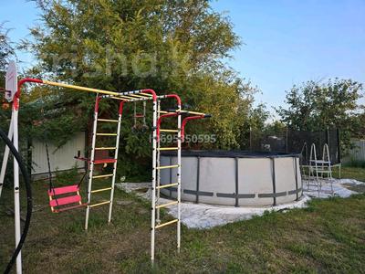 Отдельный дом · 4 комнаты · 183 м² · 10 сот., Берёзовая 272 — Возле летнего дачного базара за 30 млн 〒 в Павлодаре