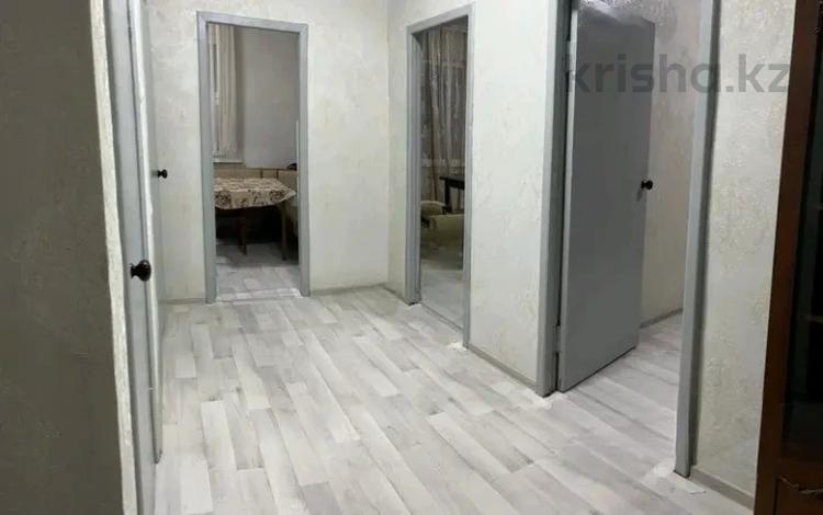 2-комнатная квартира, 52 м², 1/12 этаж, мкр Аксай-1А за 28.5 млн 〒 в Алматы, Ауэзовский р-н — фото 2