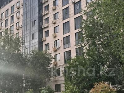 3-бөлмелі пәтер · 114 м² · 11/12 қабат, Казыбек би, бағасы: 169 млн ₸ в Алматы, Медеуский р-н