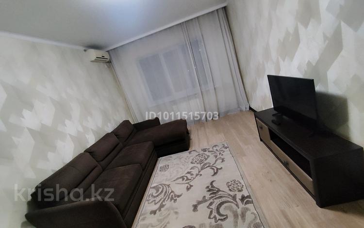 1-комнатная квартира · 40 м² · 2/9 этаж, мкр Аксай-2 за 250 000 〒 в Алматы, Ауэзовский р-н — фото 2